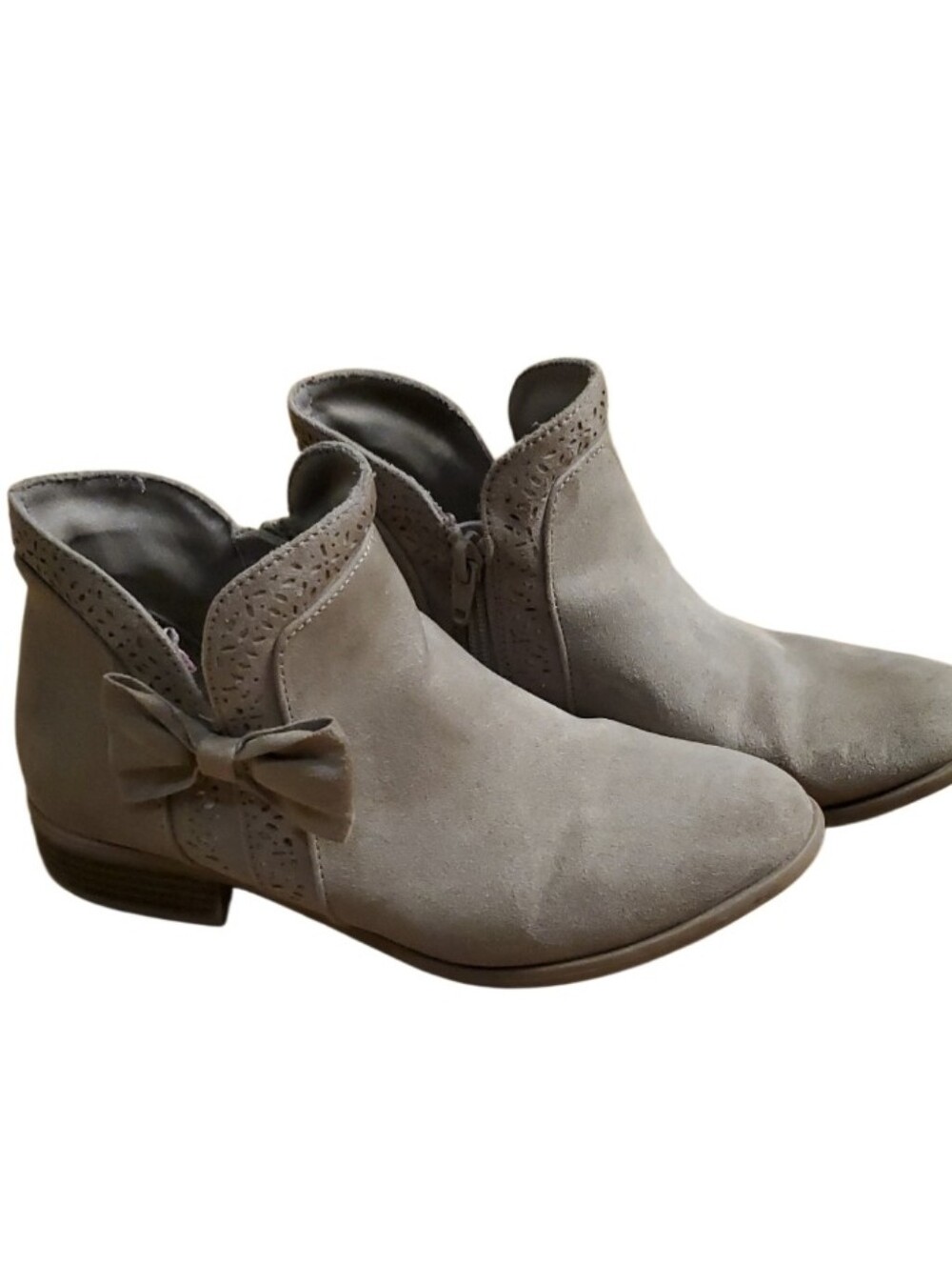 SO Girl’s Taupe Bow Faux Suede Ankle Boots Size 4